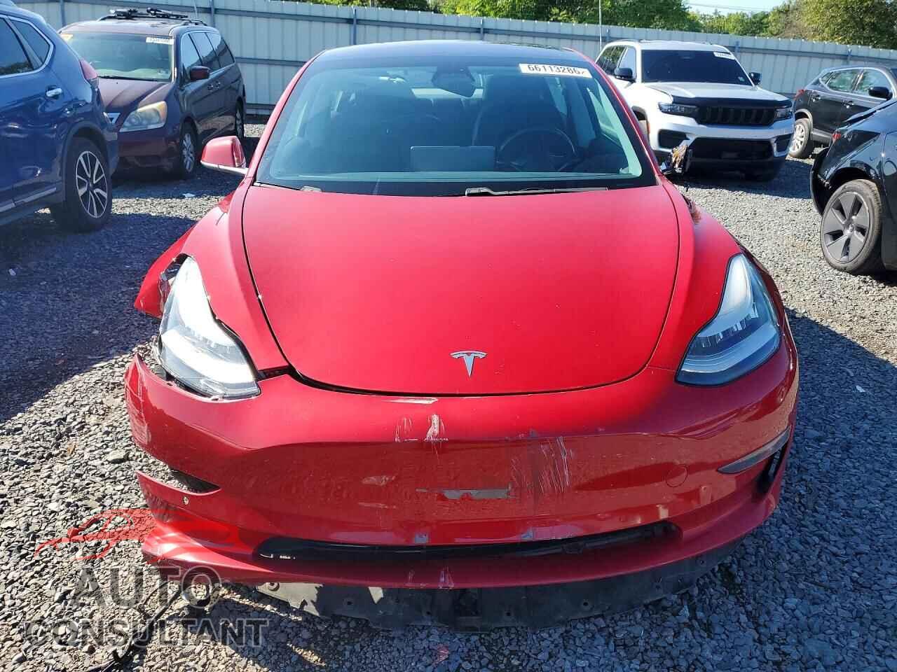 TESLA MODEL 3 2018 - 5YJ3E1EA6JF043430