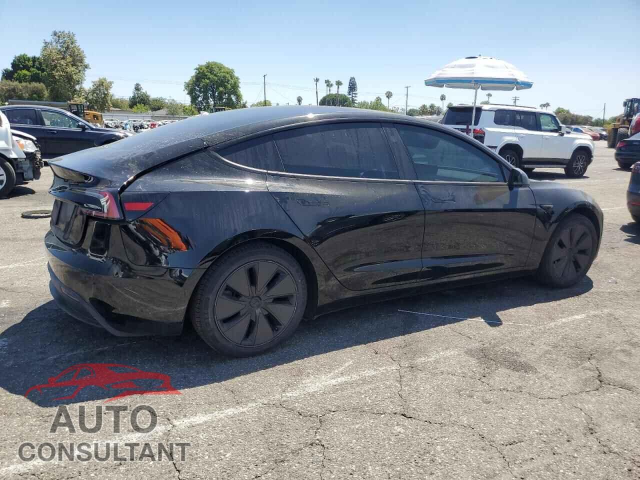 TESLA MODEL 3 2024 - 5YJ3E1EA4RF732278