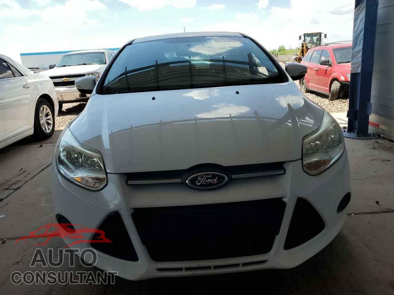 FORD FOCUS 2014 - 1FADP3K24EL210660