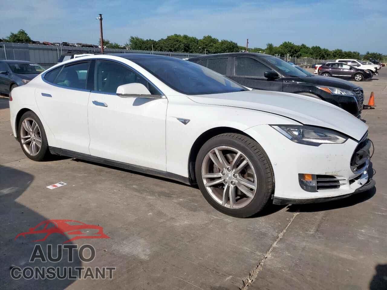 TESLA MODEL S 2015 - 5YJSA1H24FFP73694