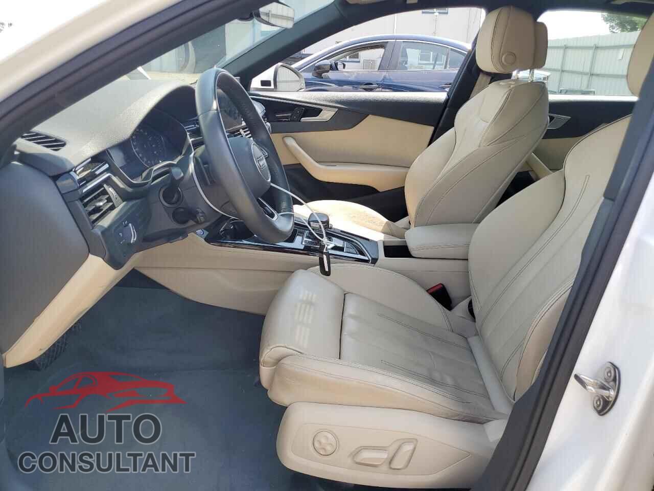 AUDI A4 2020 - WAUDNAF44LA041746