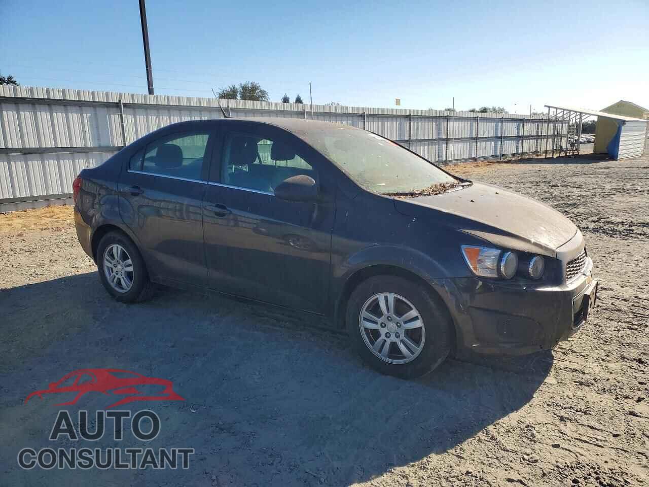 CHEVROLET SONIC 2014 - 1G1JC5SH0E4101334