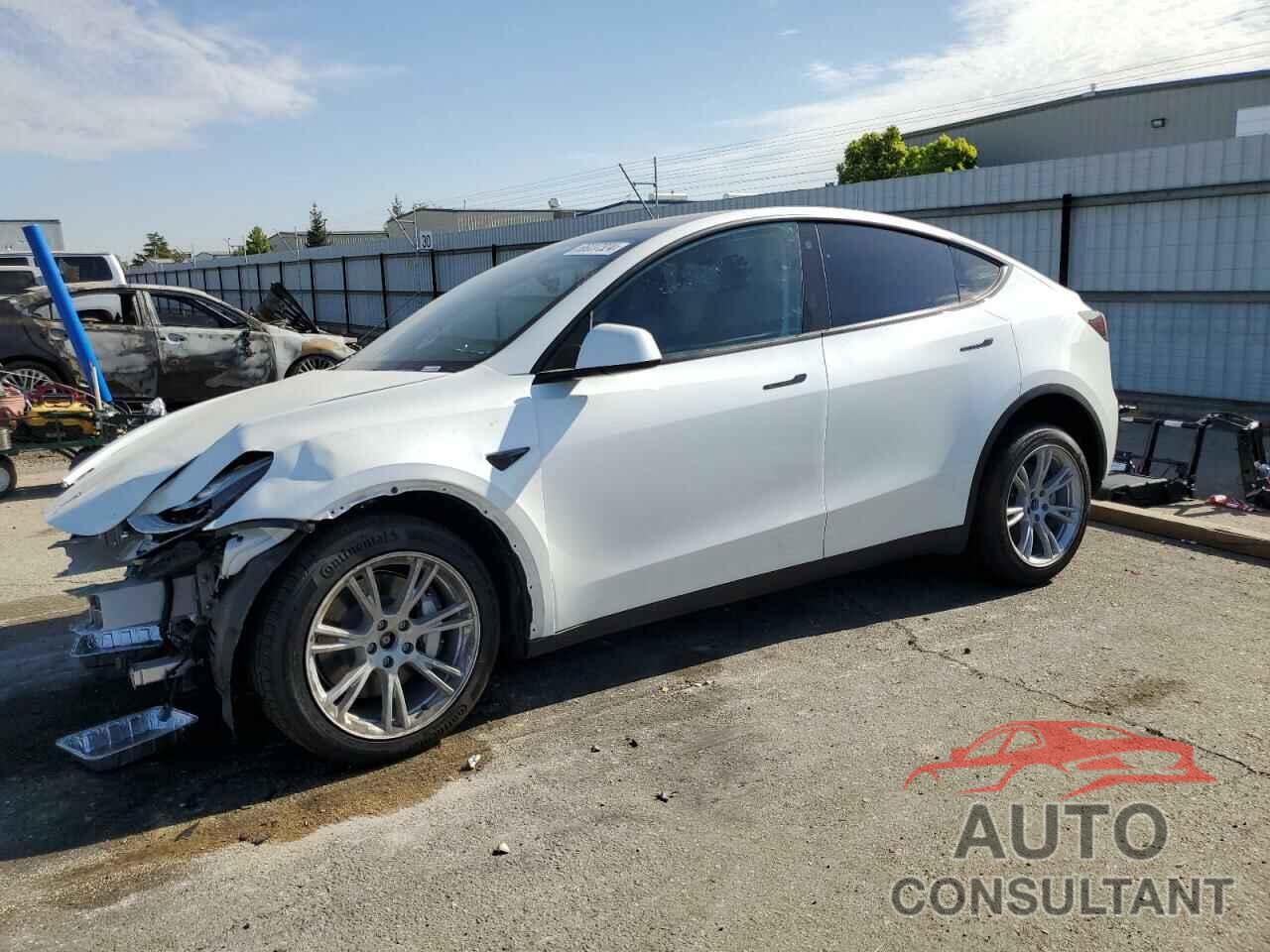 TESLA MODEL Y 2022 - 7SAYGDEE3NF348252