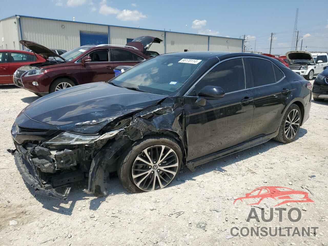 TOYOTA CAMRY 2018 - 4T1B11HK8JU077111