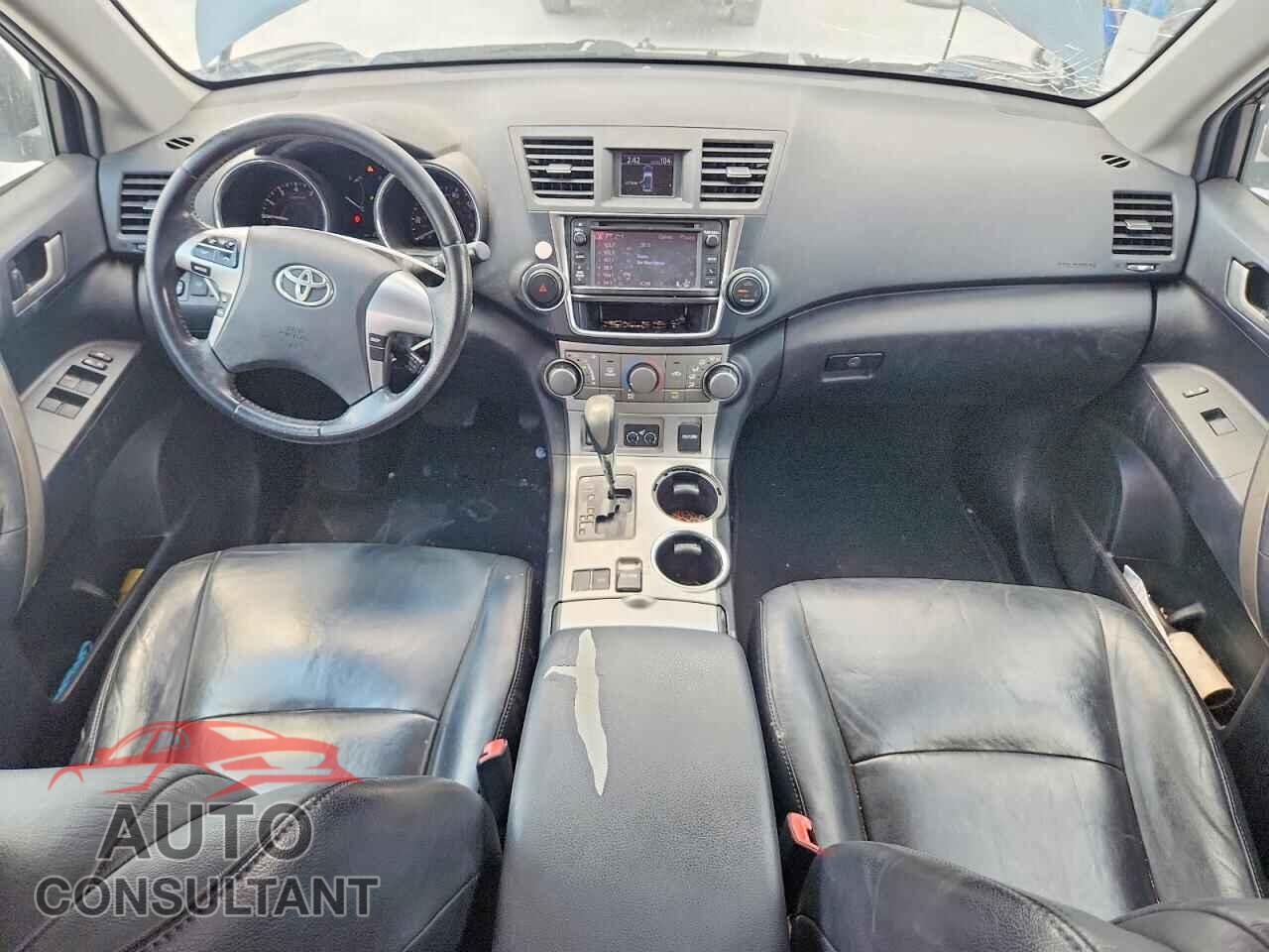 TOYOTA HIGHLANDER 2013 - 5TDZK3EH8DS116289