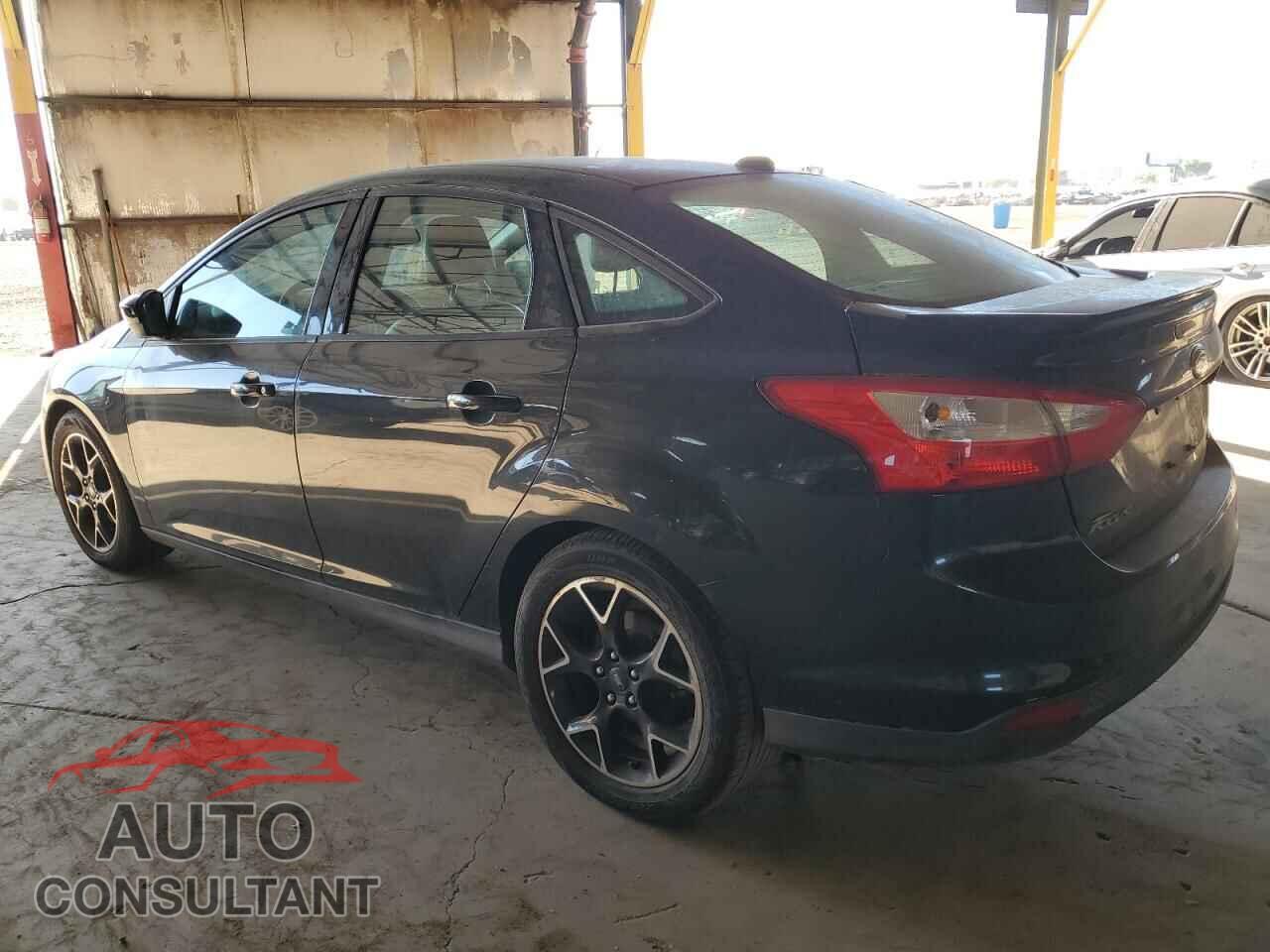 FORD FOCUS 2012 - 1FAHP3F26CL305018