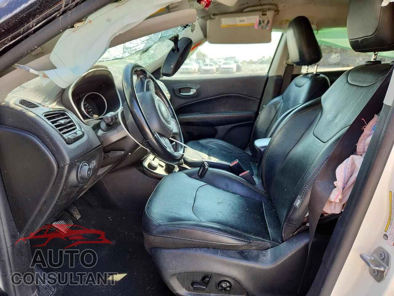 JEEP COMPASS 2020 - 3C4NJDCB6LT203635