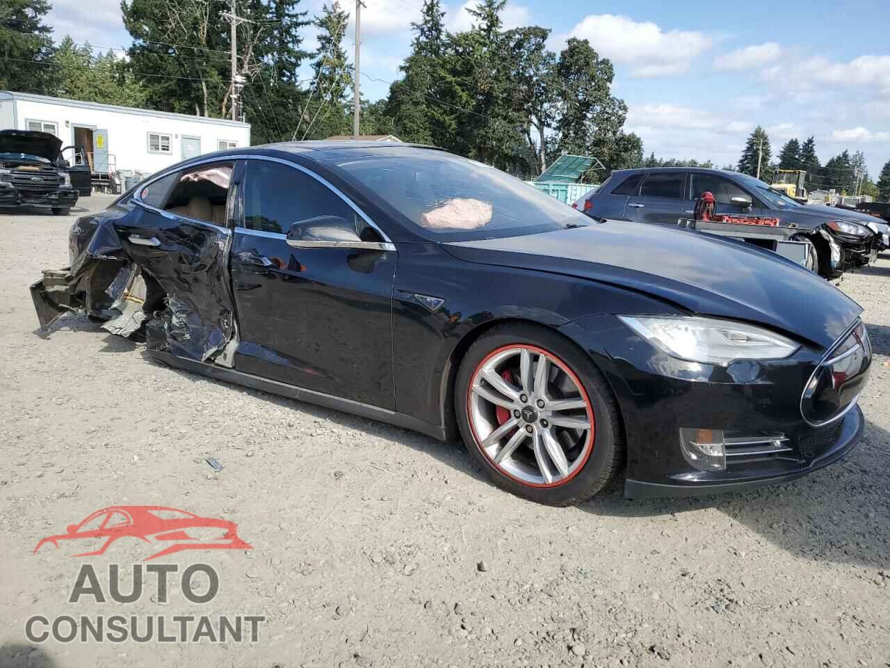 TESLA MODEL S 2013 - 5YJSA1BG1DFP08450