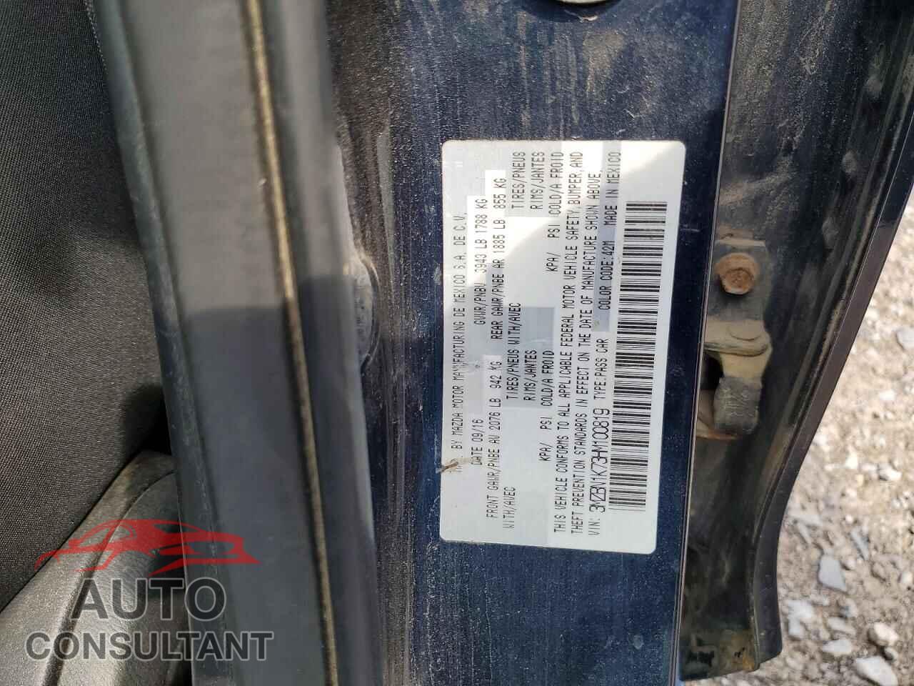 MAZDA 3 2017 - 3MZBN1K73HM100819