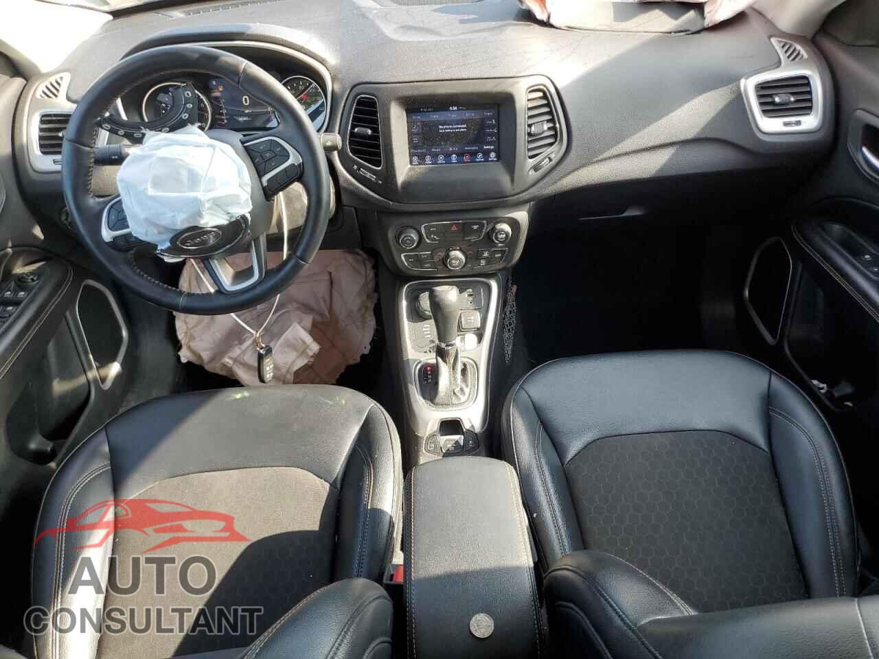 JEEP COMPASS 2017 - 3C4NJDBB7HT651116