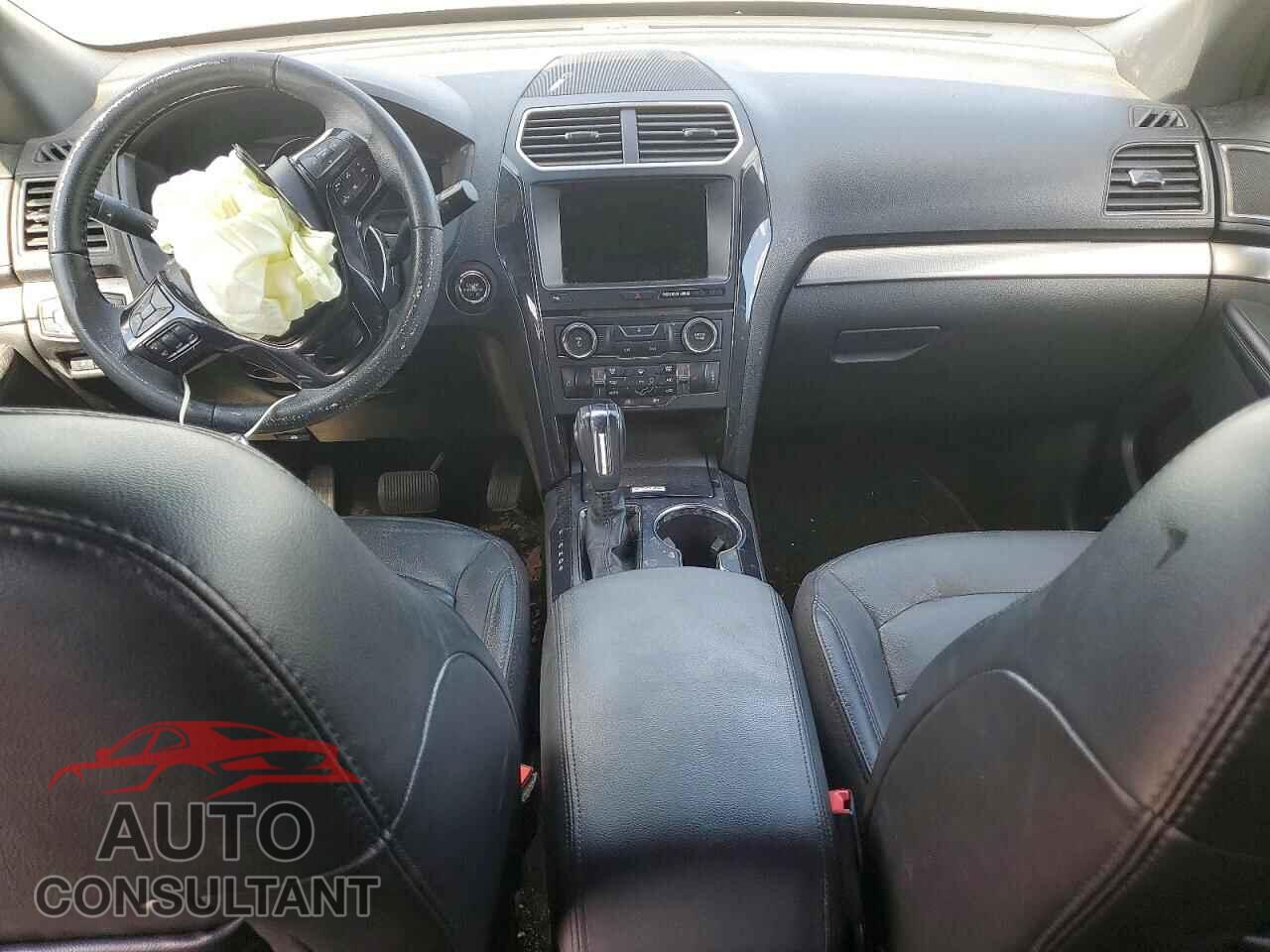 FORD EXPLORER 2018 - 1FM5K7D83JGB87666