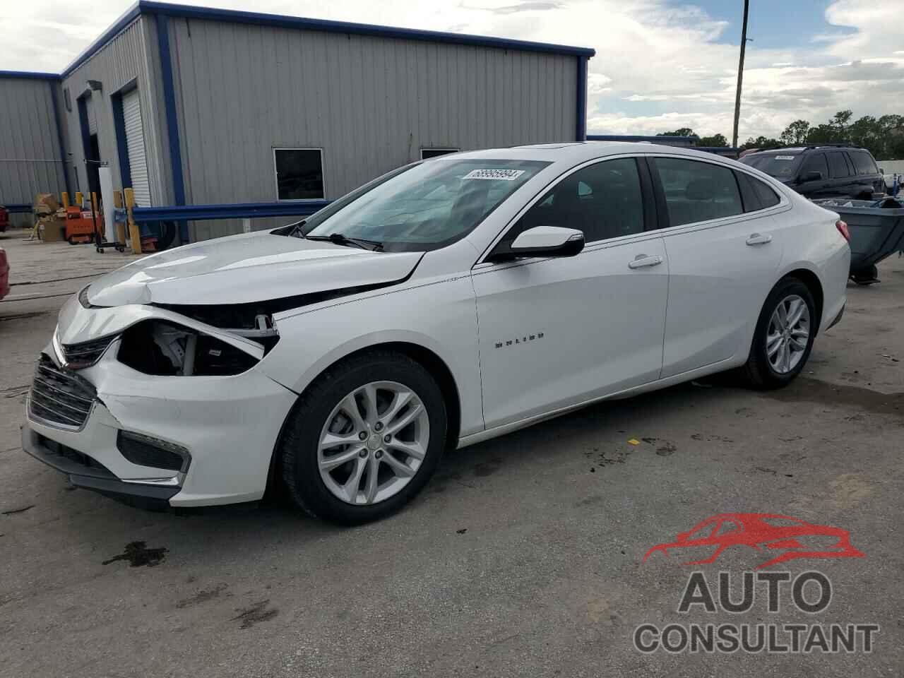 CHEVROLET MALIBU 2017 - 1G1ZE5ST2HF237703