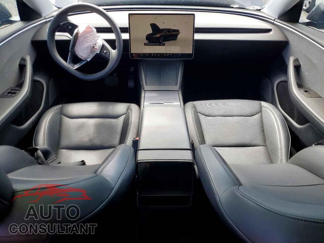 TESLA MODEL 3 2024 - 5YJ3E1EA0RF784457