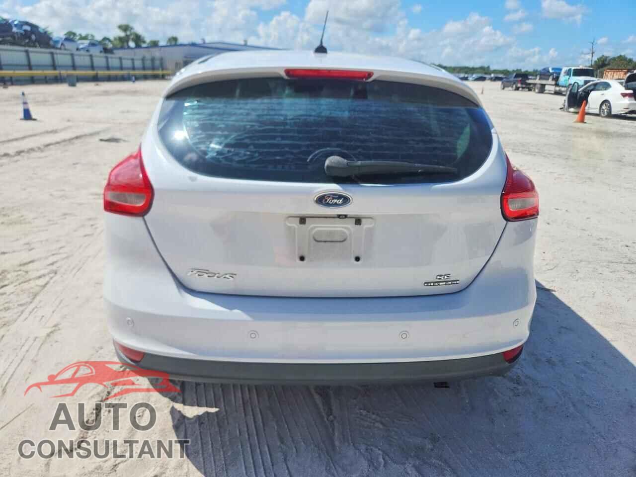 FORD FOCUS 2016 - 1FADP3K22GL205430