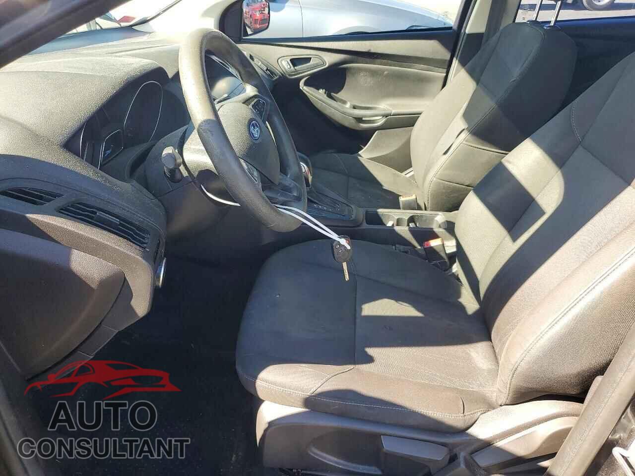 FORD FOCUS 2018 - 1FADP3E21JL293406