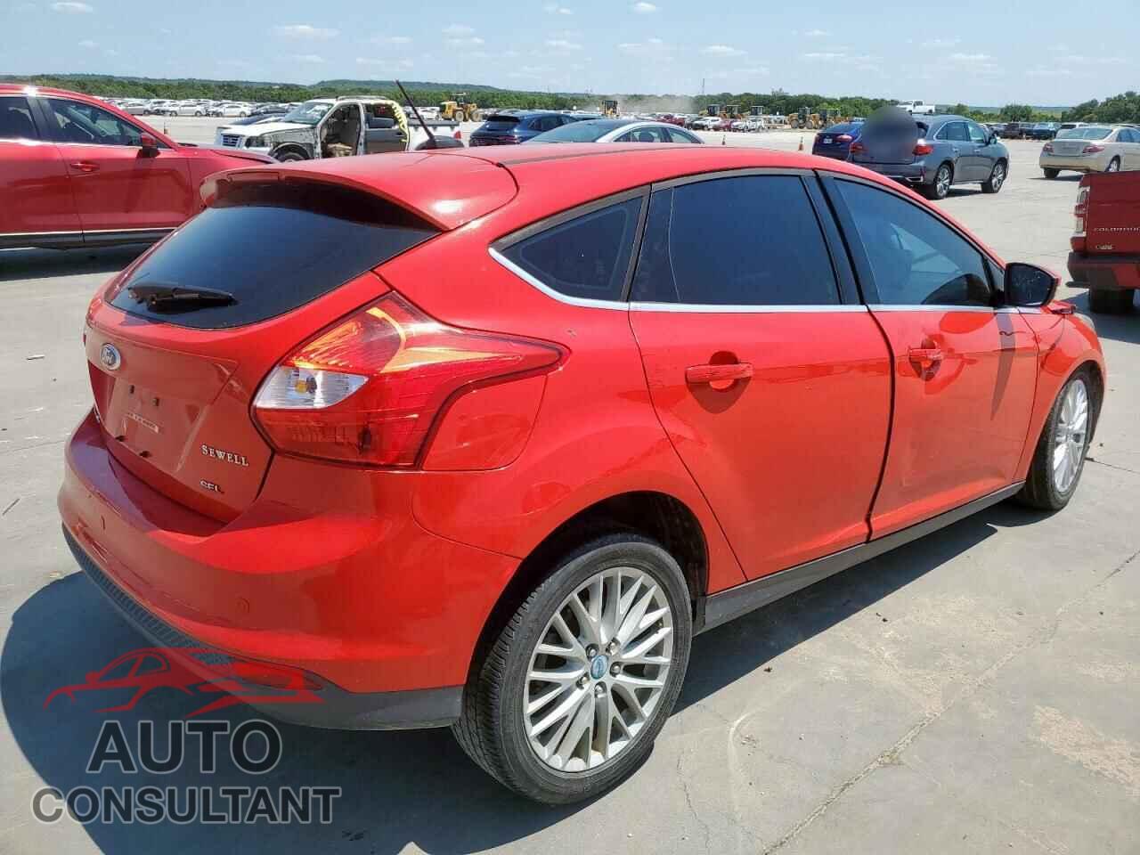 FORD FOCUS 2012 - 1FAHP3M28CL325547
