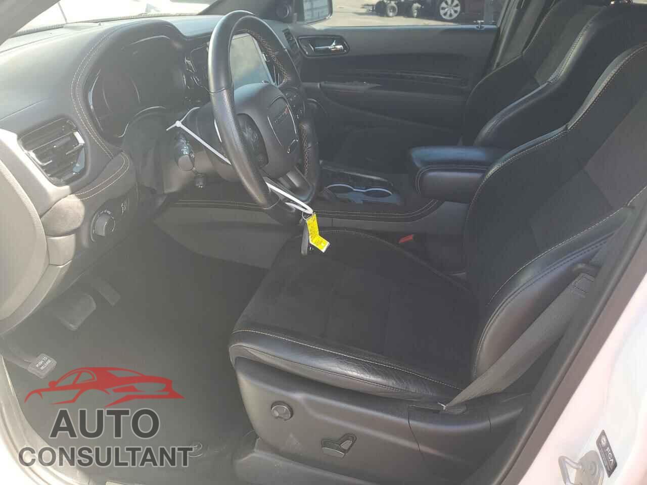 DODGE DURANGO 2023 - 1C4SDHCT8PC682104