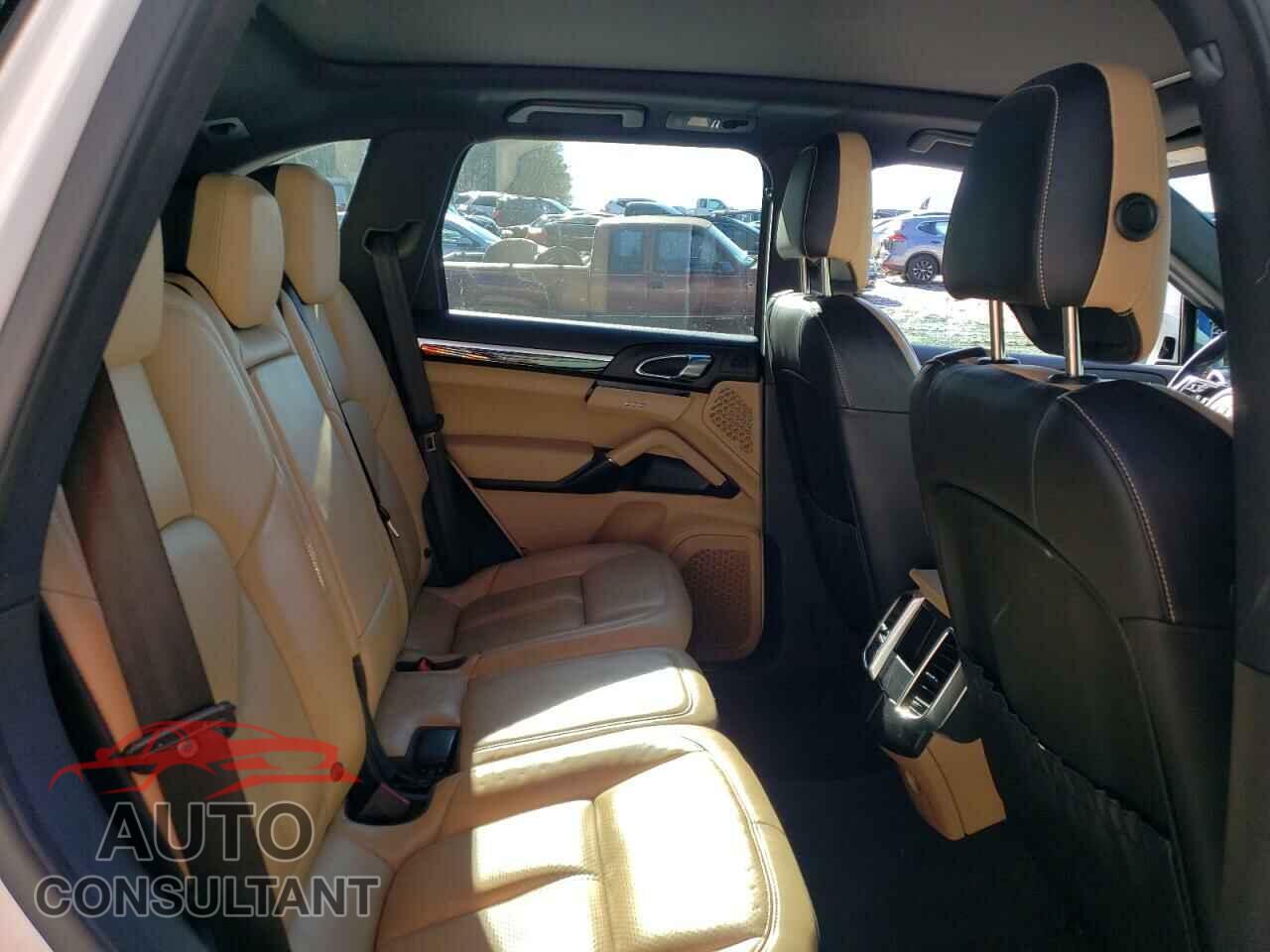 PORSCHE CAYENNE 2016 - WP1AE2A20GLA62751