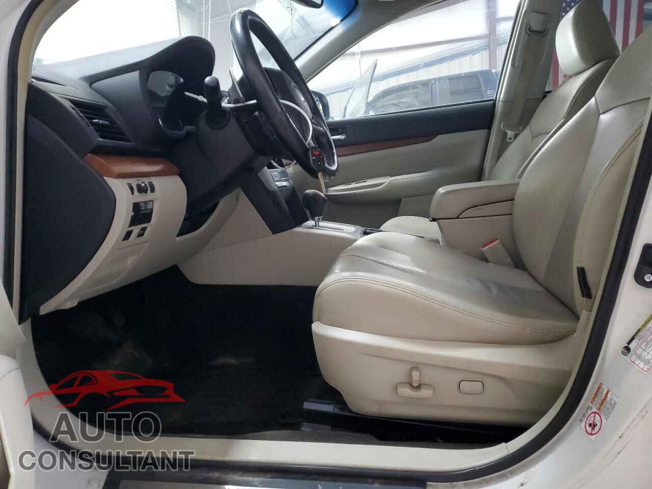 SUBARU OUTBACK 2013 - 4S4BRBKC8D3321382