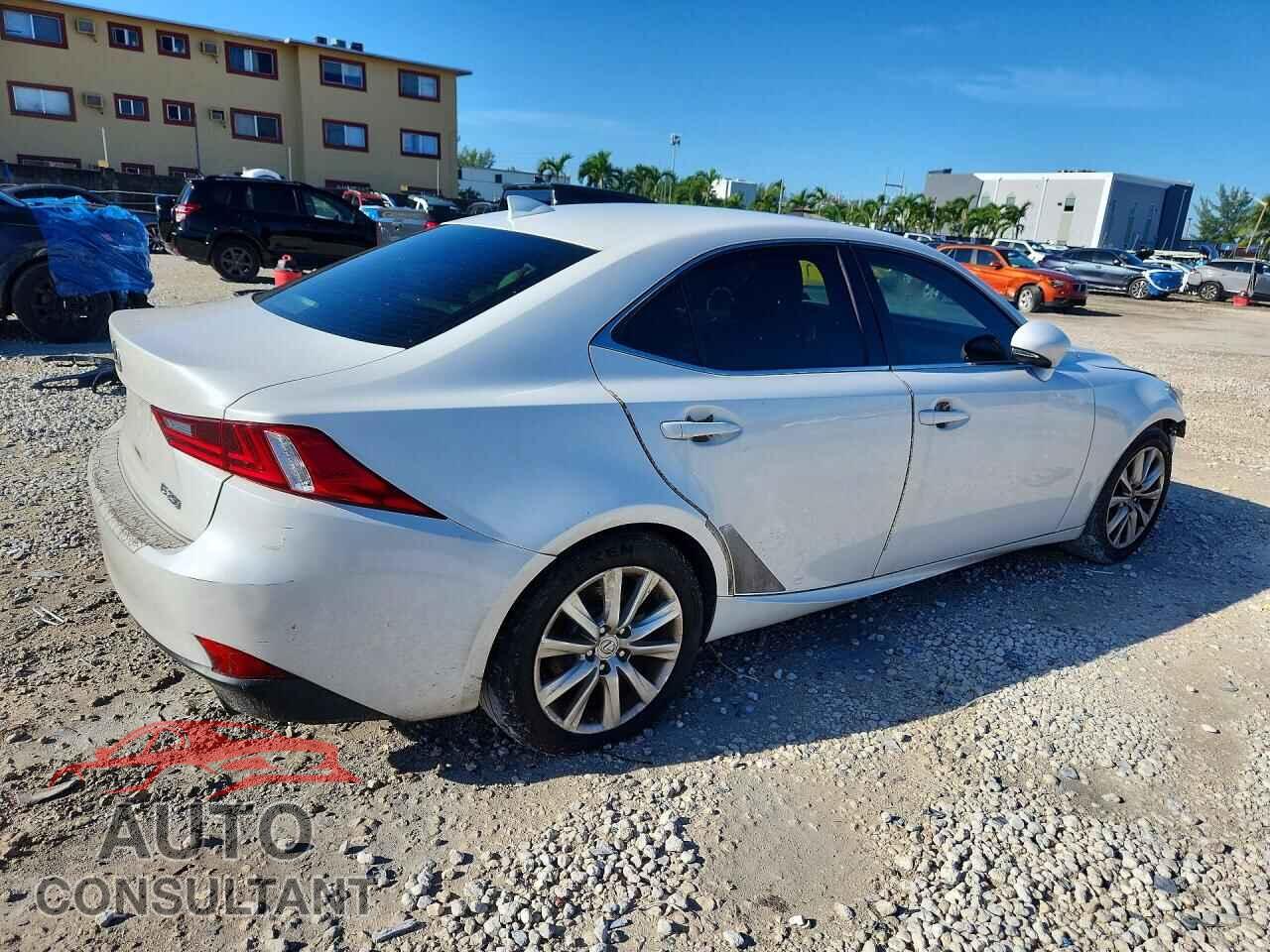 LEXUS IS 2015 - JTHBF1D22F5045072