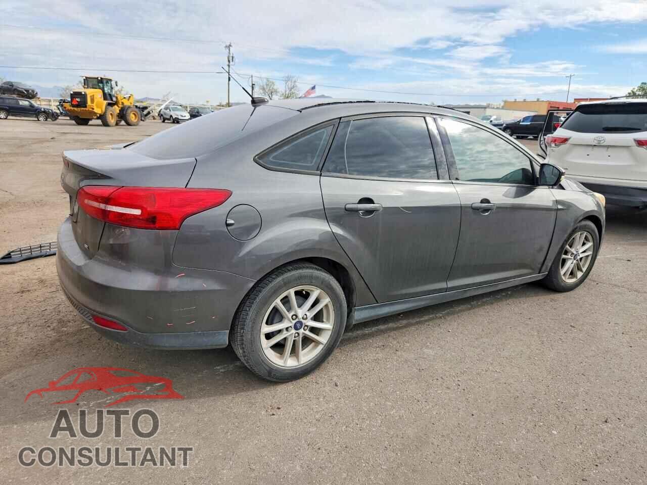 FORD FOCUS 2017 - 1FADP3F28HL204603
