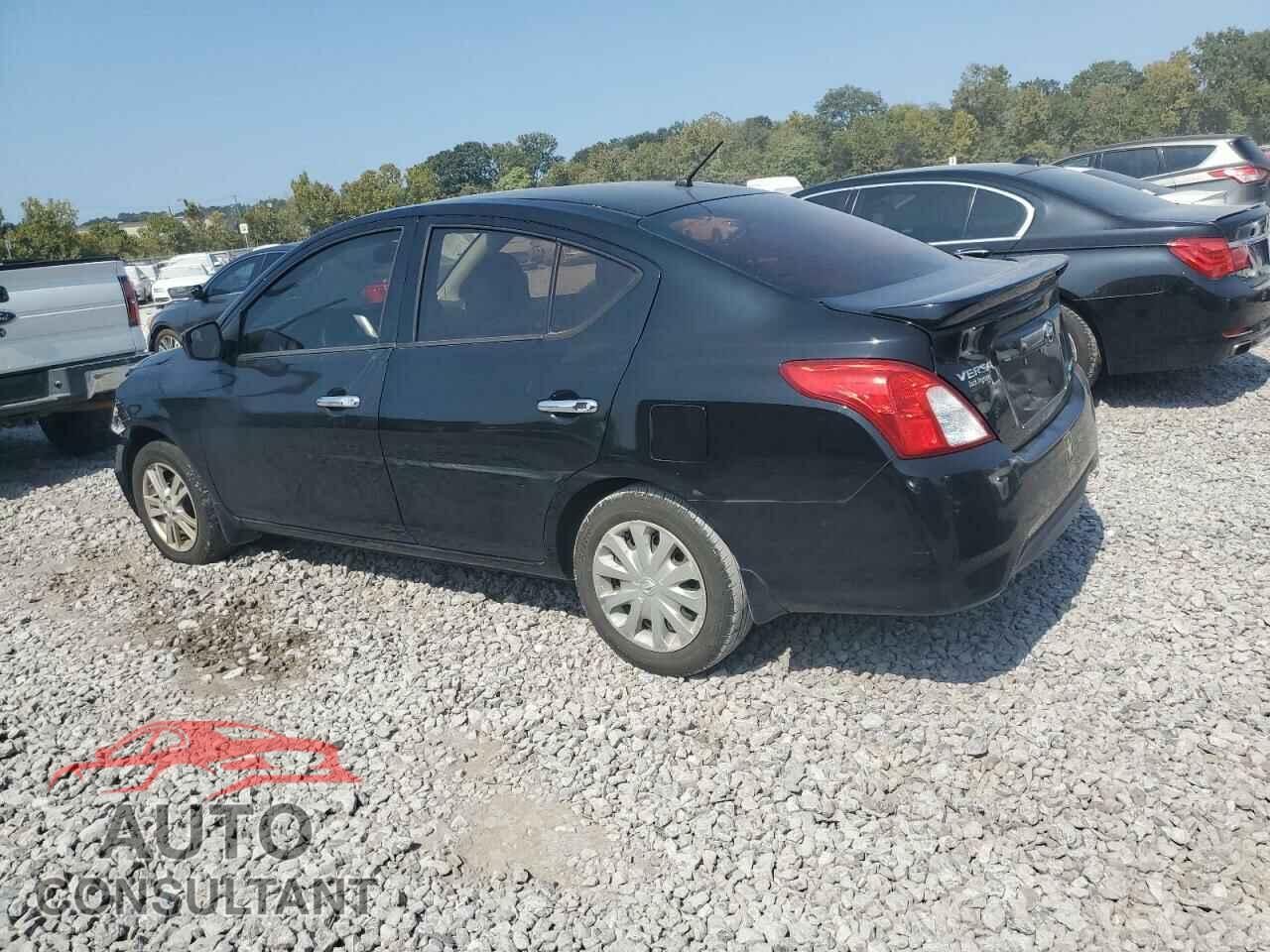 NISSAN VERSA 2015 - 3N1CN7AP1FL840645