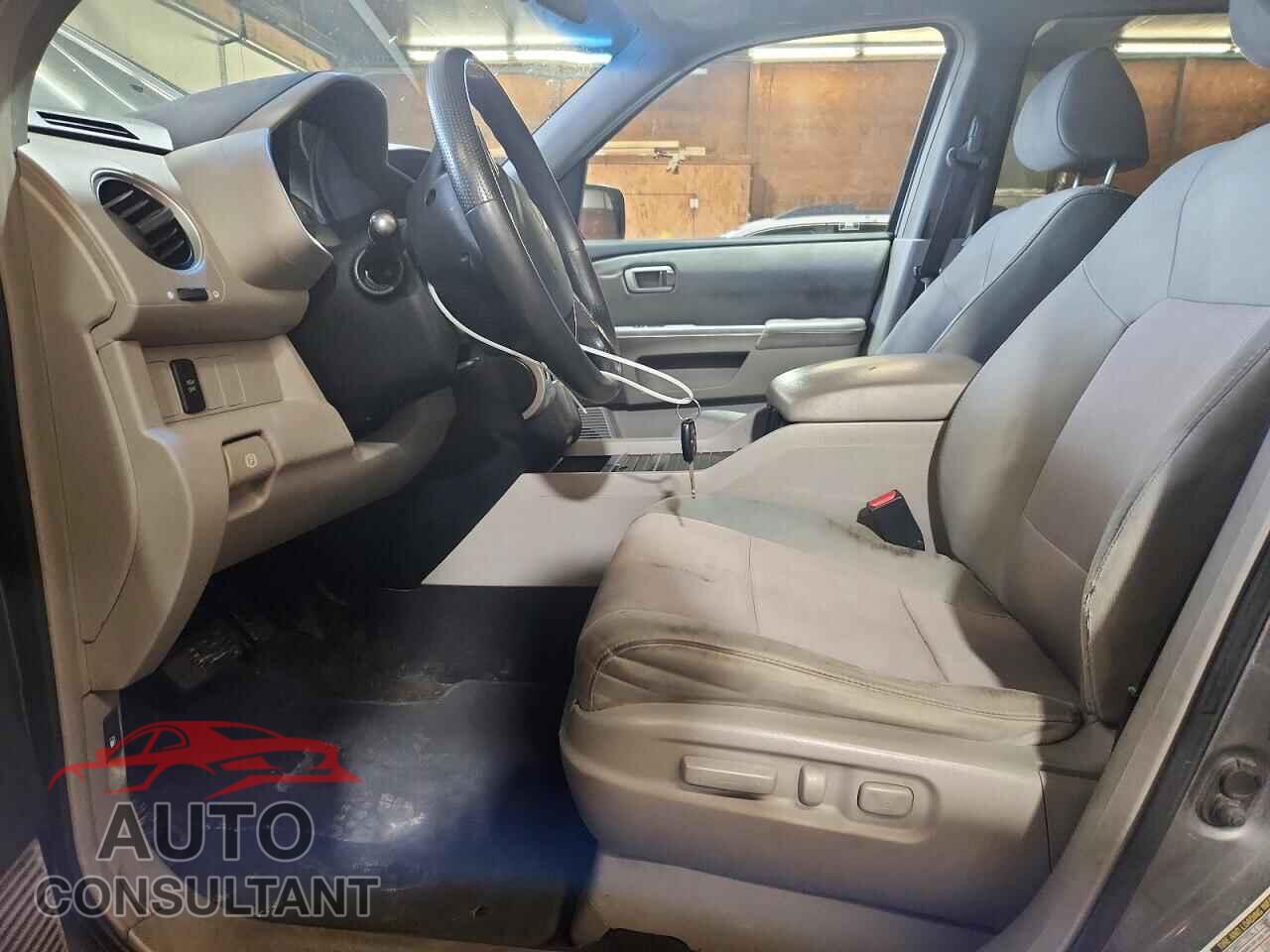 HONDA PILOT 2009 - 5FNYF48439B011475
