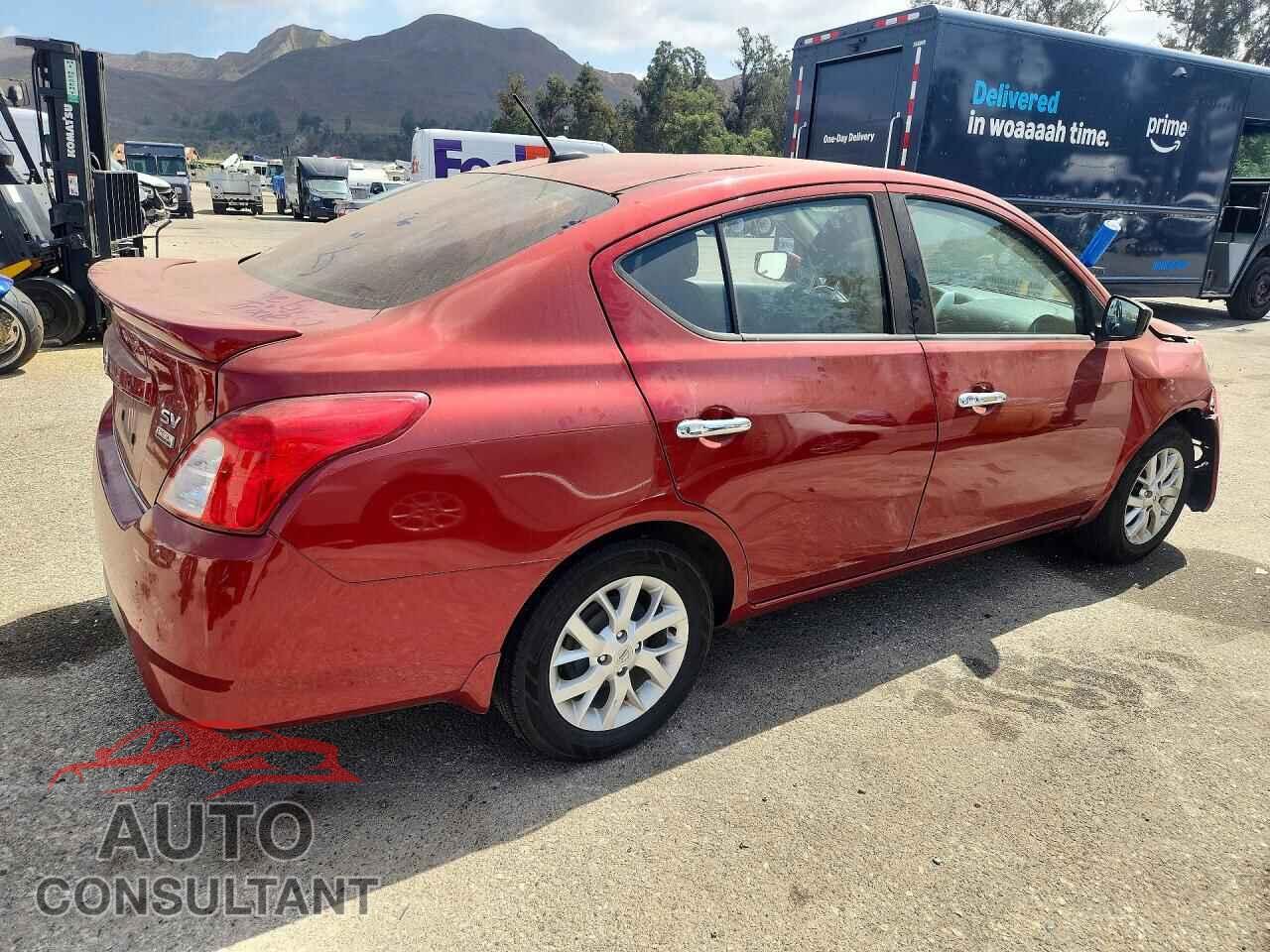NISSAN VERSA 2017 - 3N1CN7AP3HL804037
