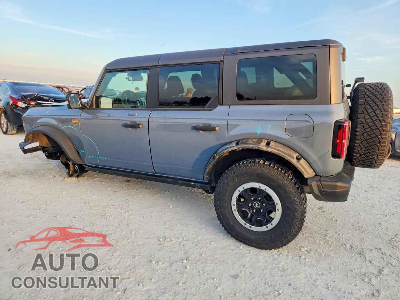 FORD BRONCO 2023 - 1FMEE5DP2PLB32998