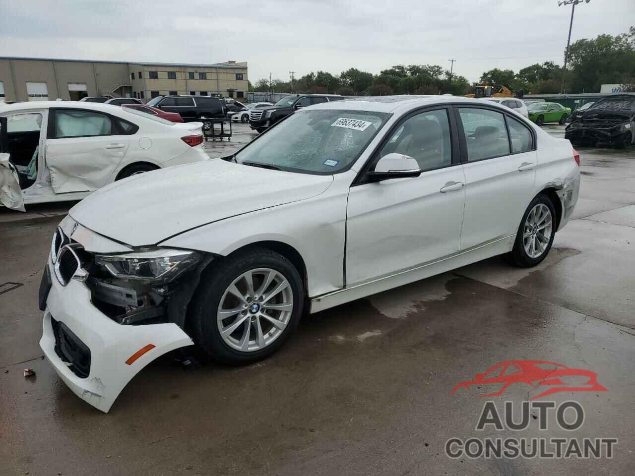 BMW 3 SERIES 2018 - WBA8A3C56JA494818