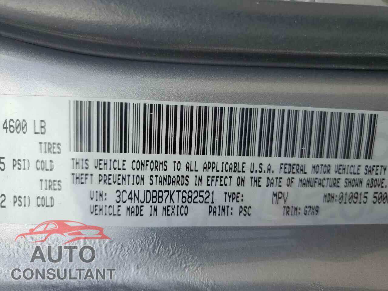 JEEP COMPASS 2019 - 3C4NJDBB7KT682521