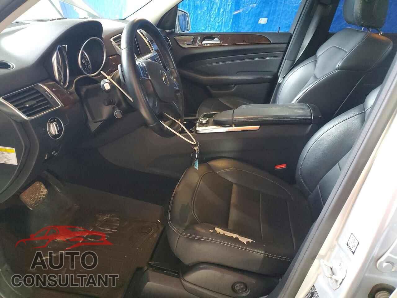 MERCEDES-BENZ M-CLASS 2013 - 4JGDA5HB4DA213529