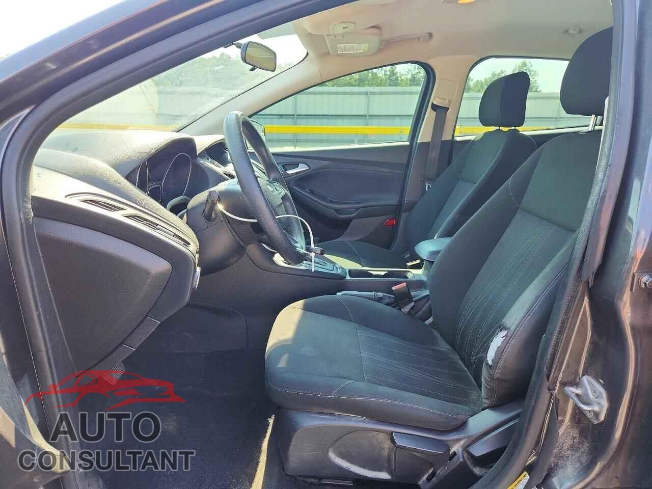 FORD FOCUS 2015 - 1FADP3K24FL357322