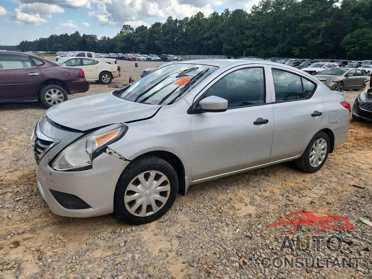 NISSAN VERSA 2017 - 3N1CN7APXHL828156