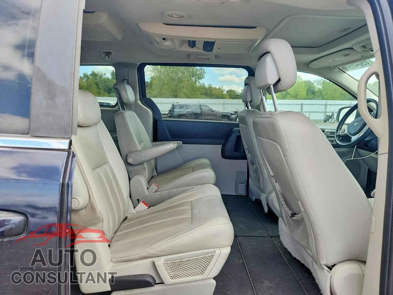 DODGE CARAVAN 2010 - 2D4RN5DX4AR239400