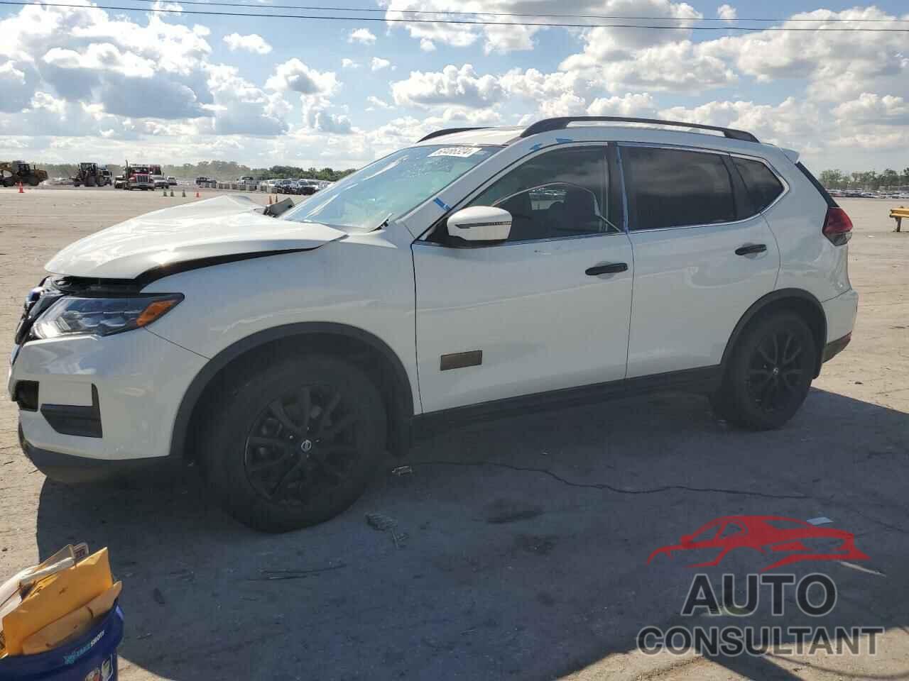 NISSAN ROGUE 2017 - 5N1AT2MT3HC770582