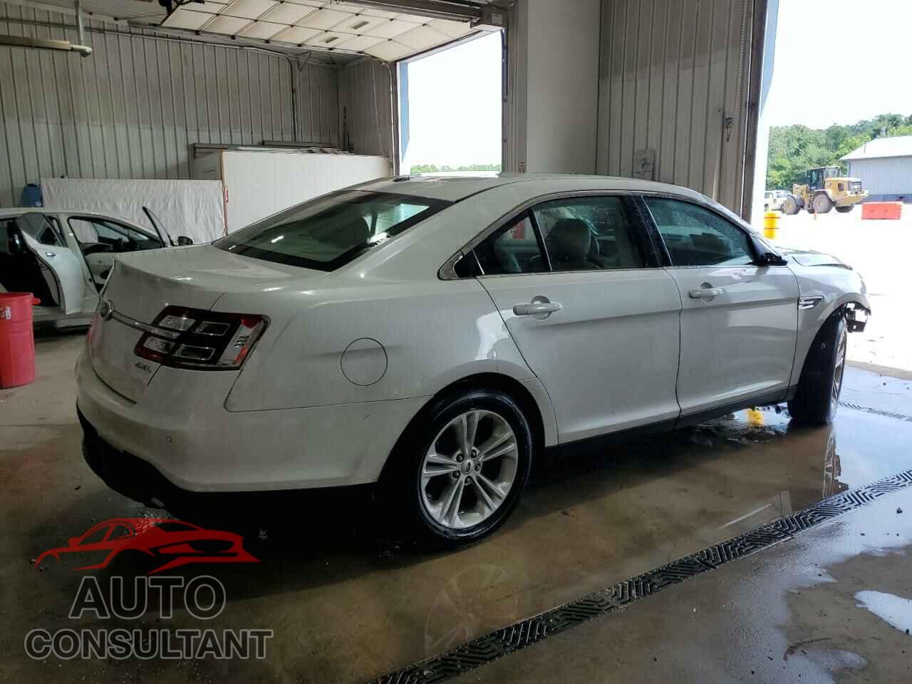 FORD TAURUS 2013 - 1FAHP2E89DG200693