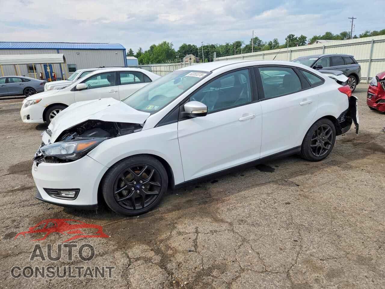FORD FOCUS 2016 - 1FADP3F22GL236302