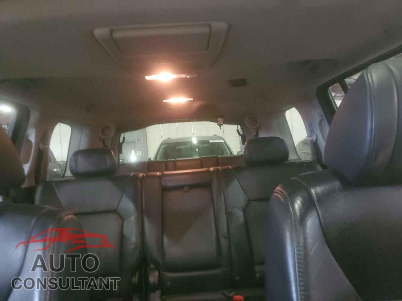 HONDA PILOT 2011 - 5FNYF4H61BB030100