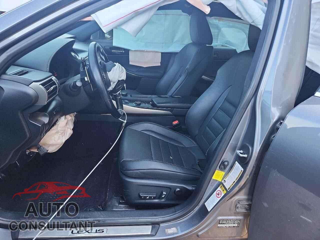 LEXUS IS 2014 - JTHBF1D20E5010657
