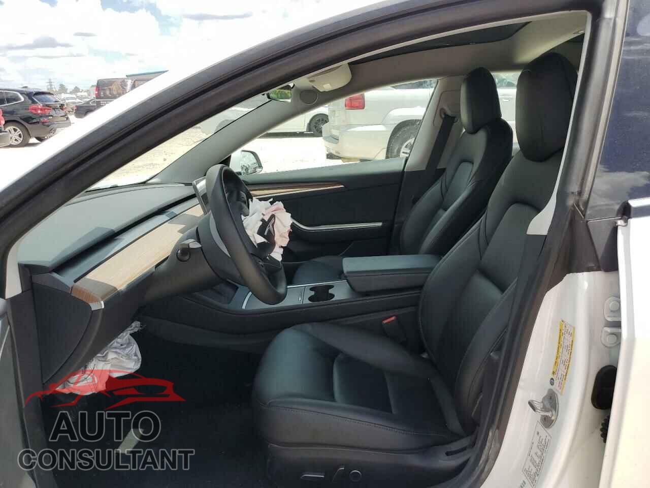 TESLA MODEL 3 2021 - 5YJ3E1EA1MF098131