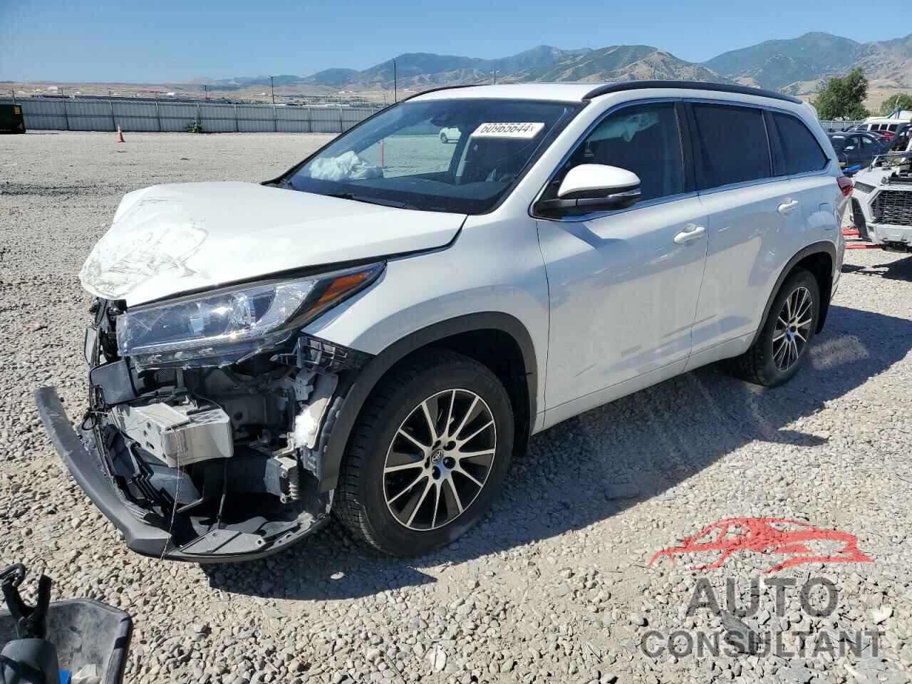 TOYOTA HIGHLANDER 2017 - 5TDJZRFH2HS517451