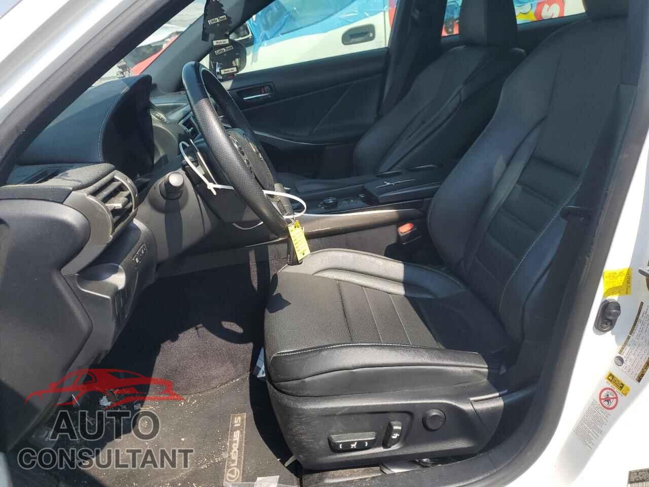 LEXUS IS 2014 - JTHCF1D27E5014094