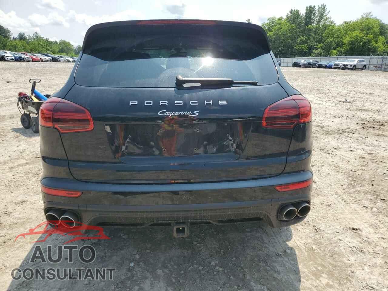 PORSCHE CAYENNE 2017 - WP1AB2A28HLA50258