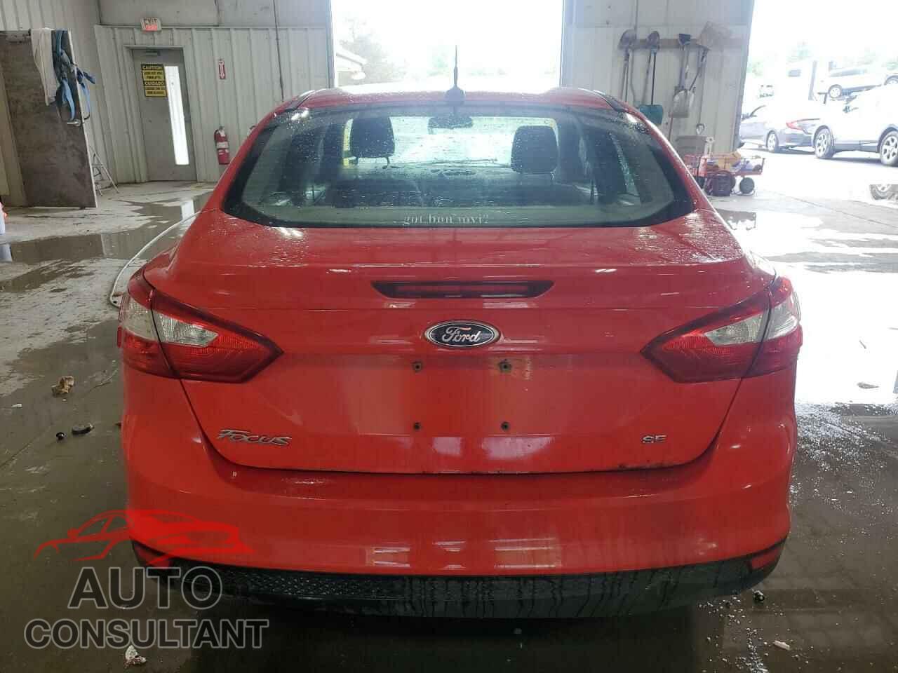 FORD FOCUS 2012 - 1FAHP3F23CL335416