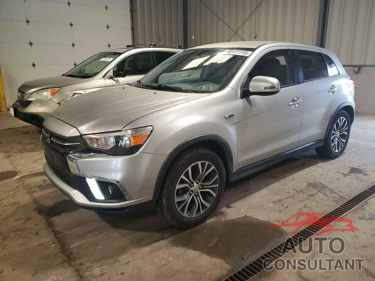 MITSUBISHI OUTLANDER 2018 - JA4AR3AW7JU001634