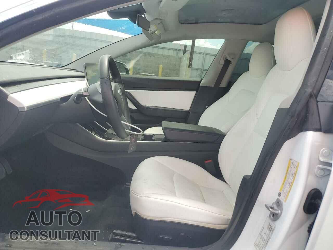 TESLA MODEL 3 2020 - 5YJ3E1EB5LF606916