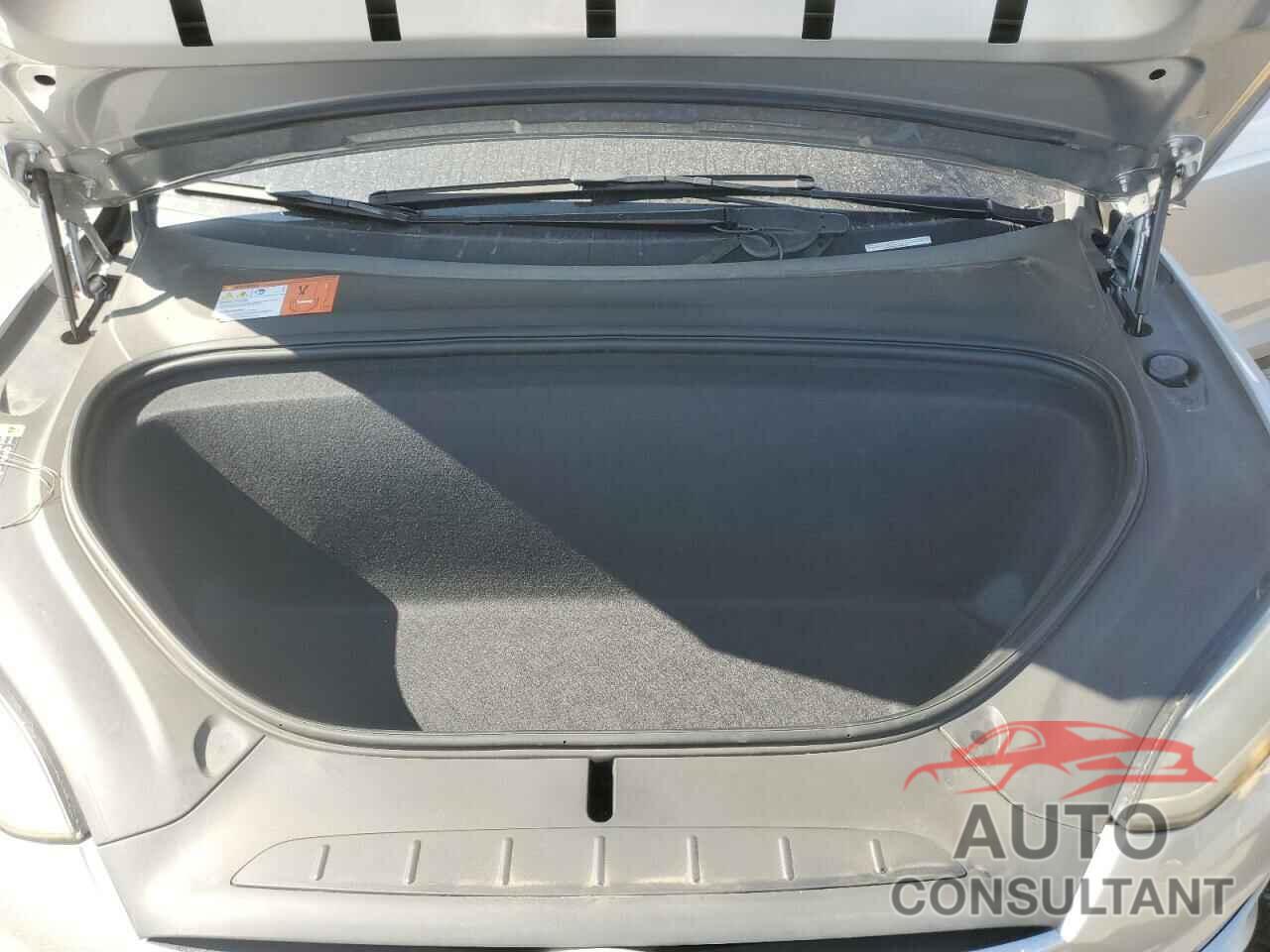 TESLA MODEL X 2018 - 5YJXCAE20JF089058