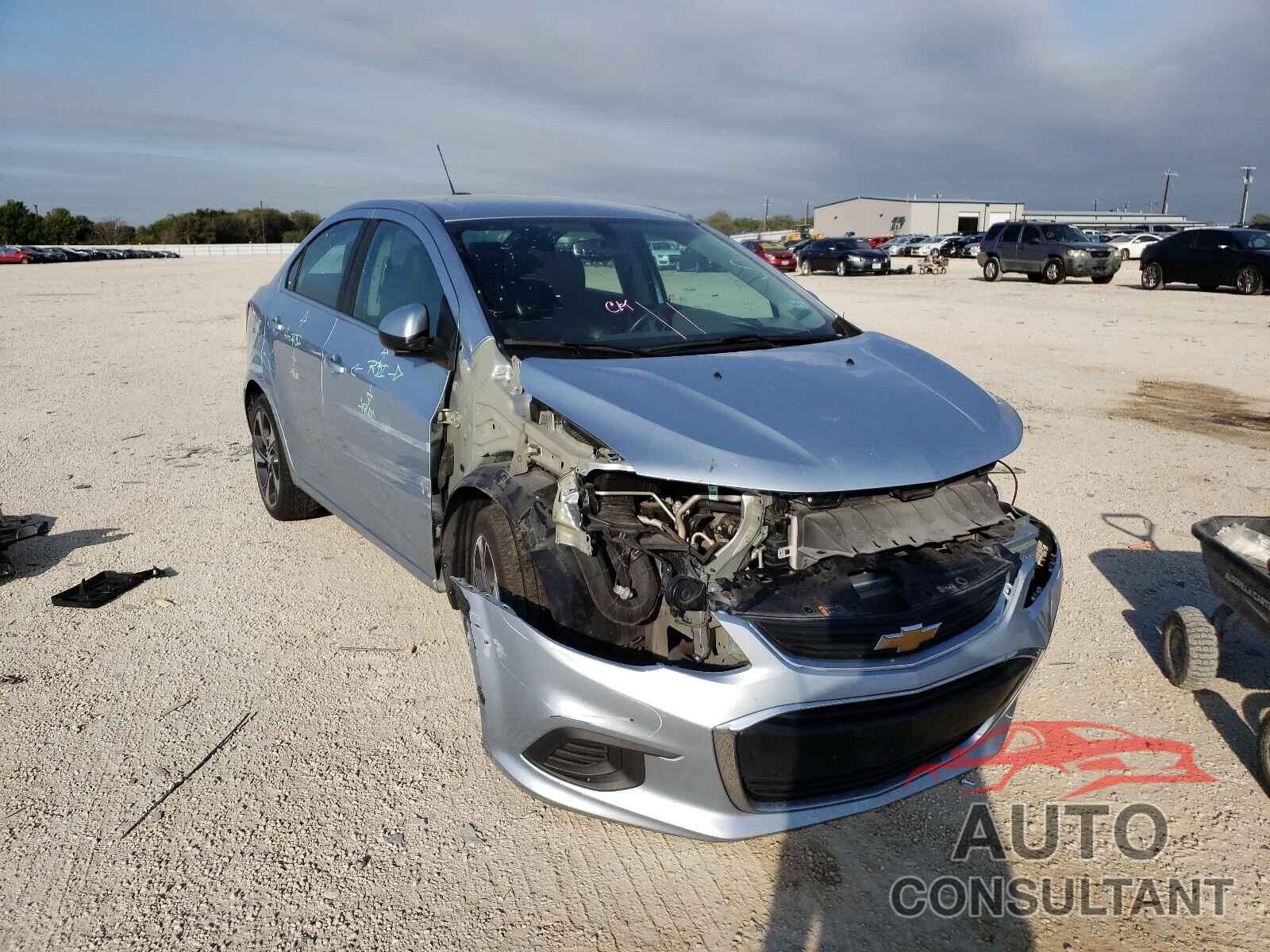 CHEVROLET SONIC 2018 - 1G1JF5SB5J4107174
