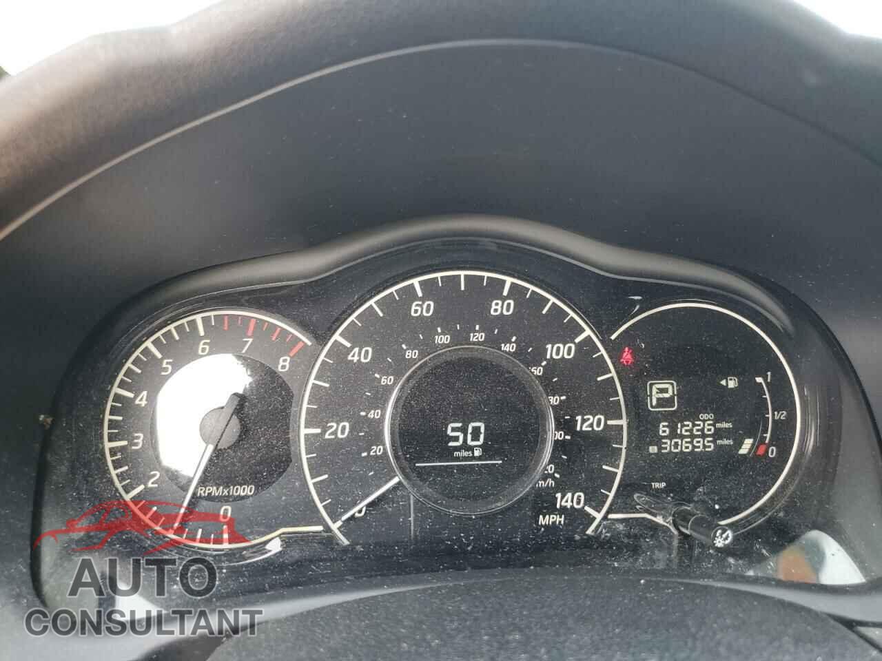 NISSAN VERSA 2018 - 3N1CE2CP9JL356067